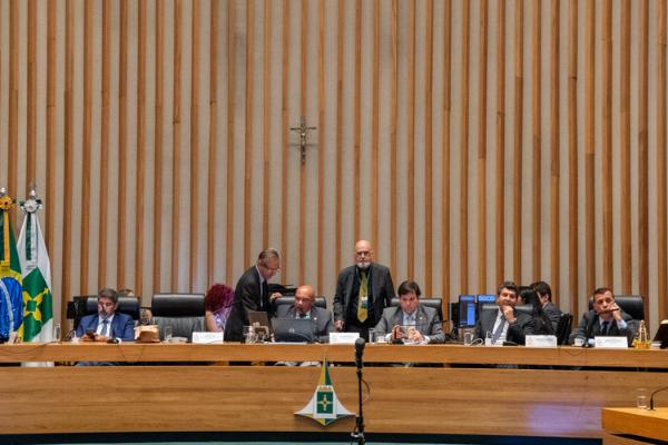 Distritais aprovam crédito suplementar de R$ 636 milhões para o GDF