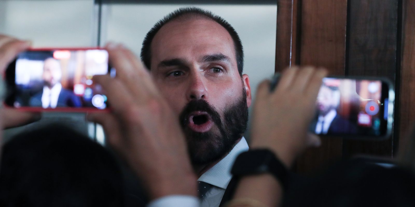 Eduardo Bolsonaro consta em lista de pena pendente de cumprimento