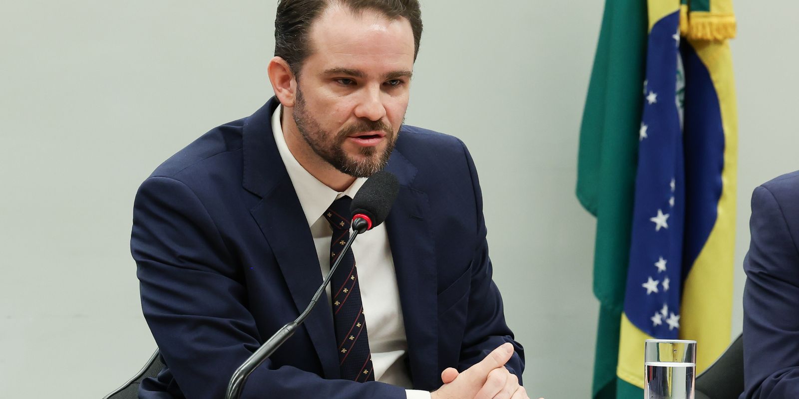 Financiador do filme Dark Horse recebeu dinheiro do crime organizado