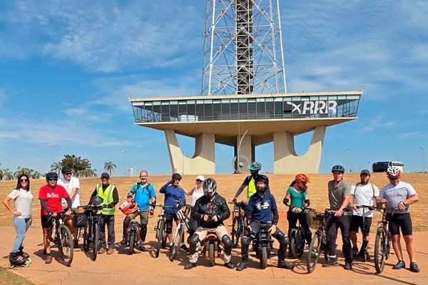 Servidores da CLDF promovem pedalada em apoio ao Dia Mundial Sem Carro